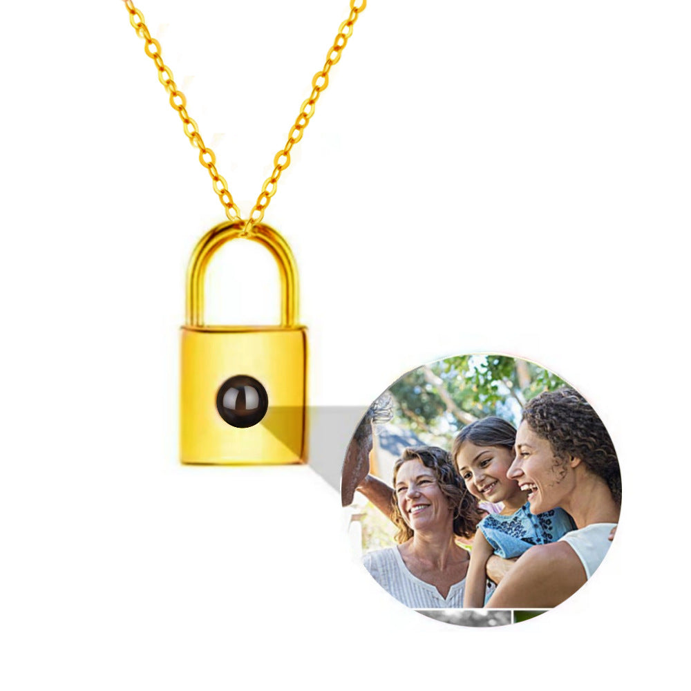 Lock Heart In 100 Languages I Love Your Projection Necklace